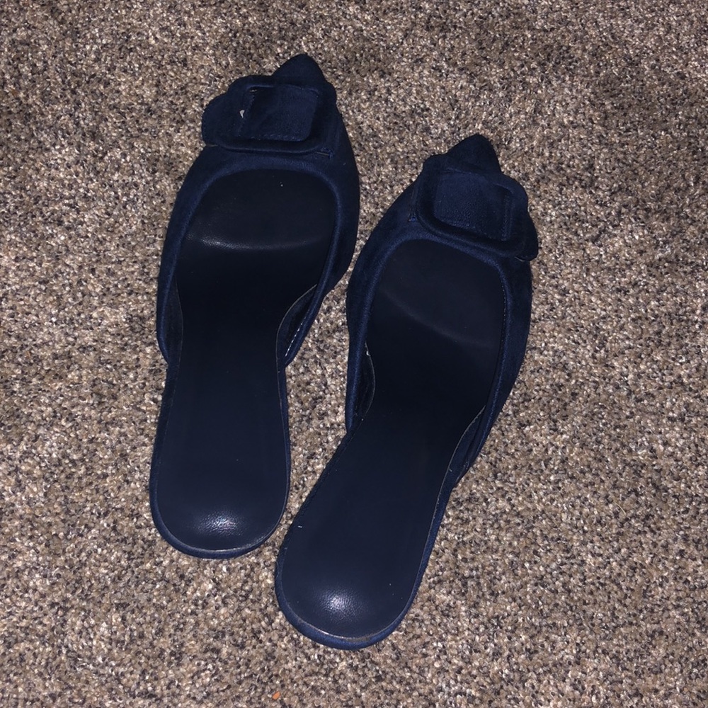 No brand blue suede buckle heels